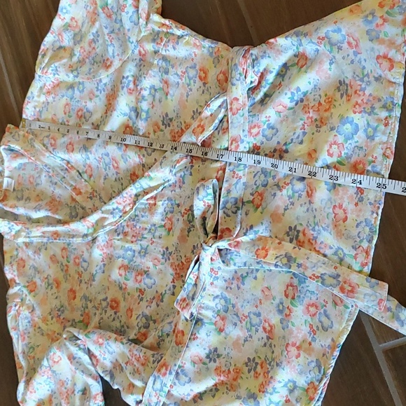 Old Navy Floral True Wrap Blouse Woman XXL - Picture 10 of 10